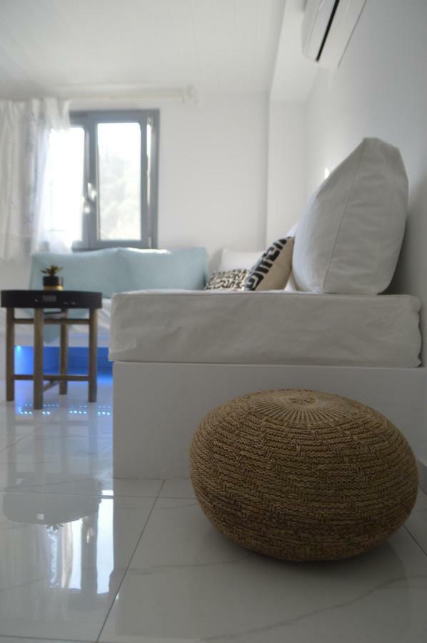 Small Paradise Andros Town Exterior photo